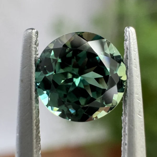 1.01ct Round Australian Sapphire