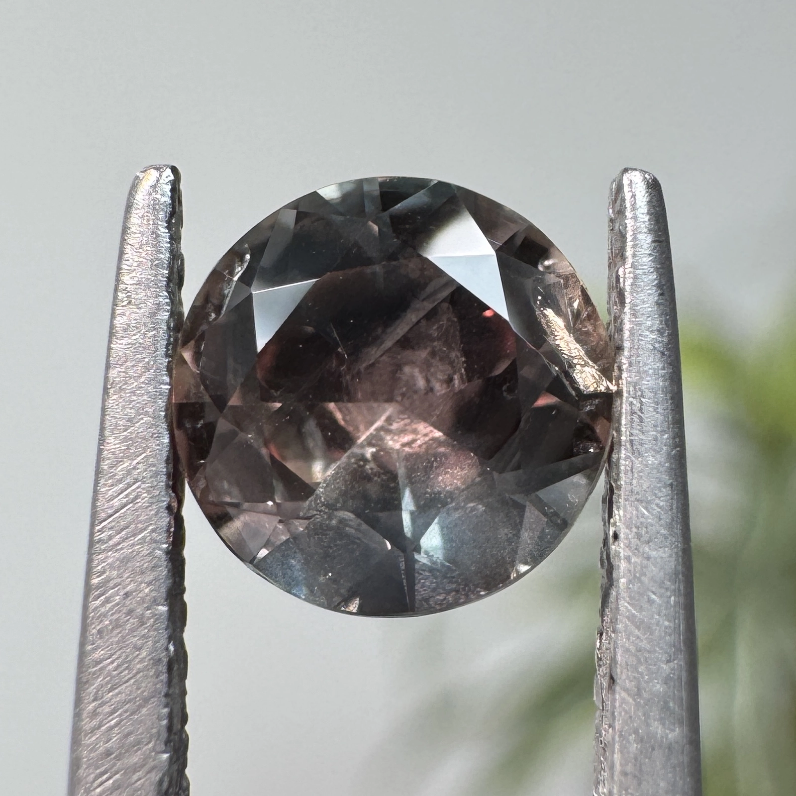 0.99ct Round Australian Sapphire