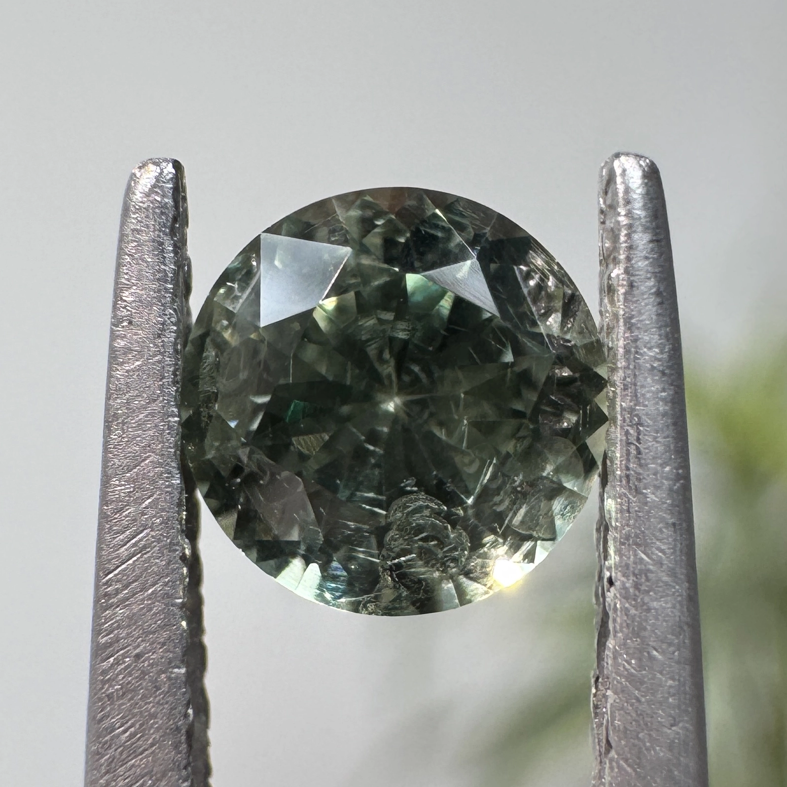 0.64ct Round Montana Sapphire