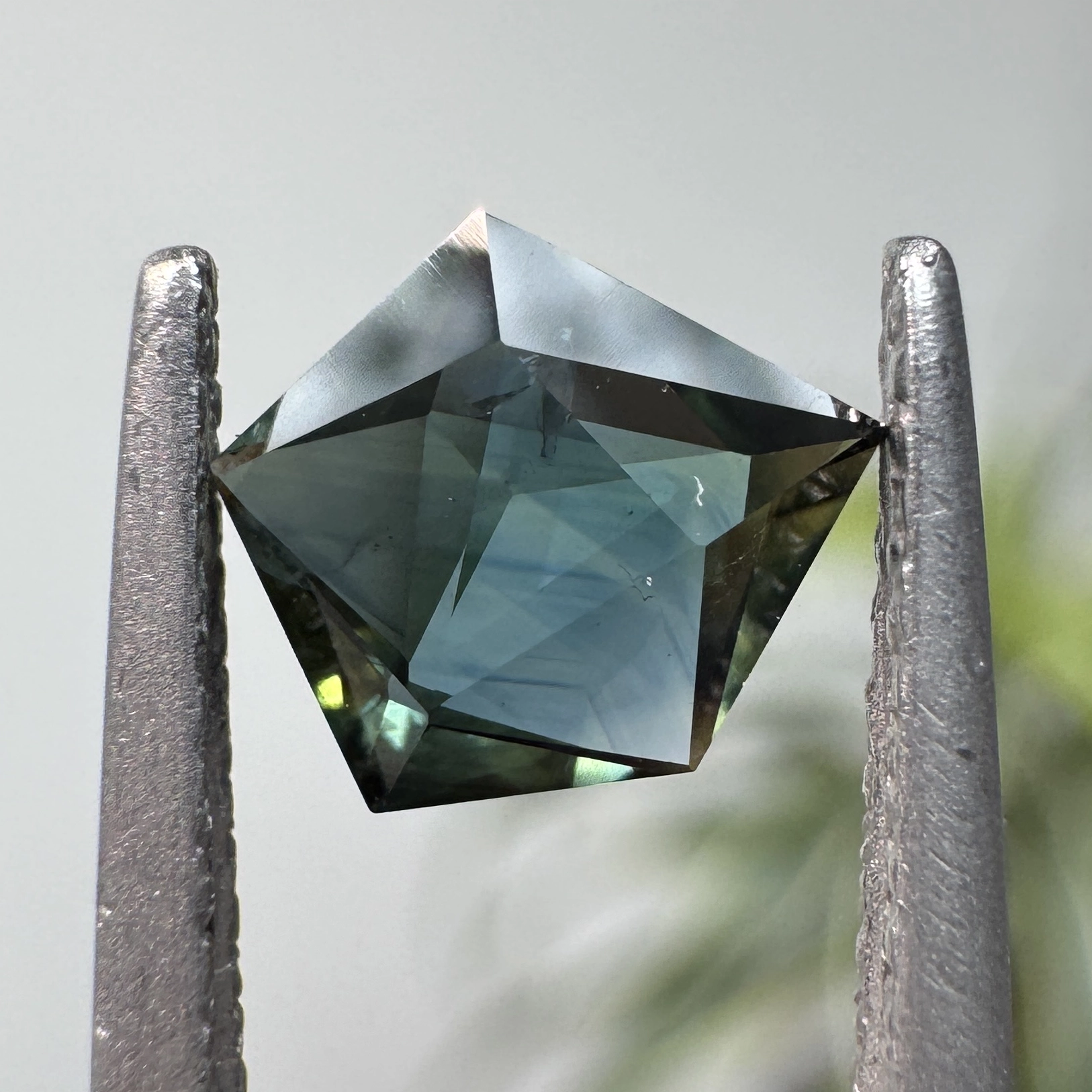 0.64ct GeoCut Australian Sapphire